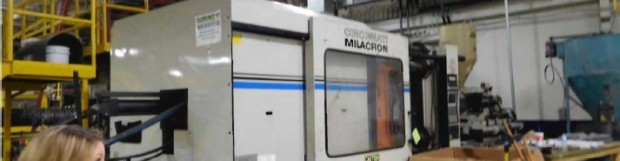 Cincinnati Milacron Injection Mold Machine